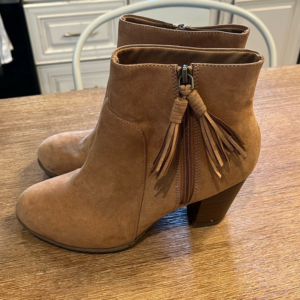 Western Booties w Tassels